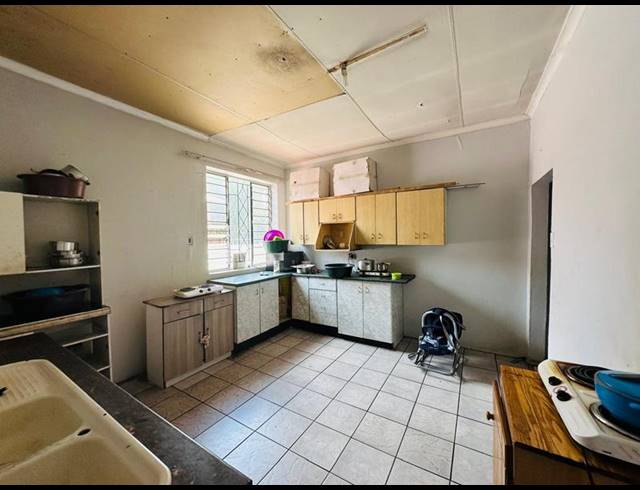 11 BEDROOM HOUSE FOR SALE IN DELVILLE